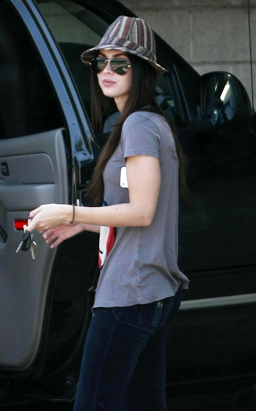 Megan Fox, Brian Austin Green şi drăgălaşul lor patruped