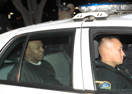 Mike Tyson arestat de politie