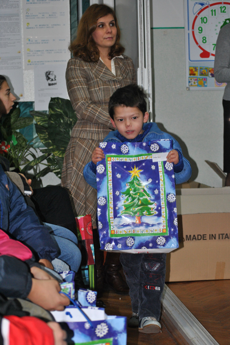 Împreună pentru un Moş Crăciun darnic 