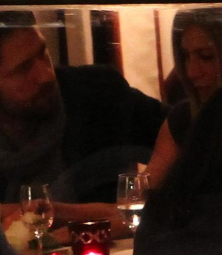 Gerard Butler si Jennifer Aniston Gerard Butler si Jennifer Aniston