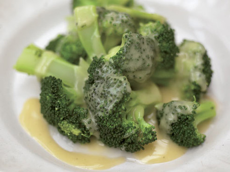 Broccoli cu beurre blanc Broccoli cu beurre blanc