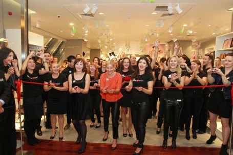 S-A DESCHIS PRIMUL MAGAZIN H&M DIN CLUJ (3)