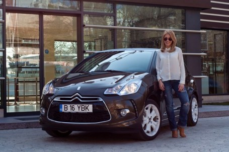 Andreea-Ibacka-Citroen-DS3-2012-